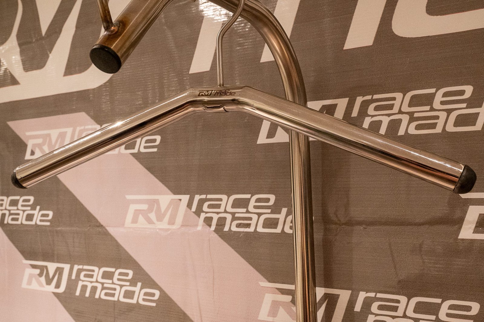 RACEMADE FACTORY HANGER