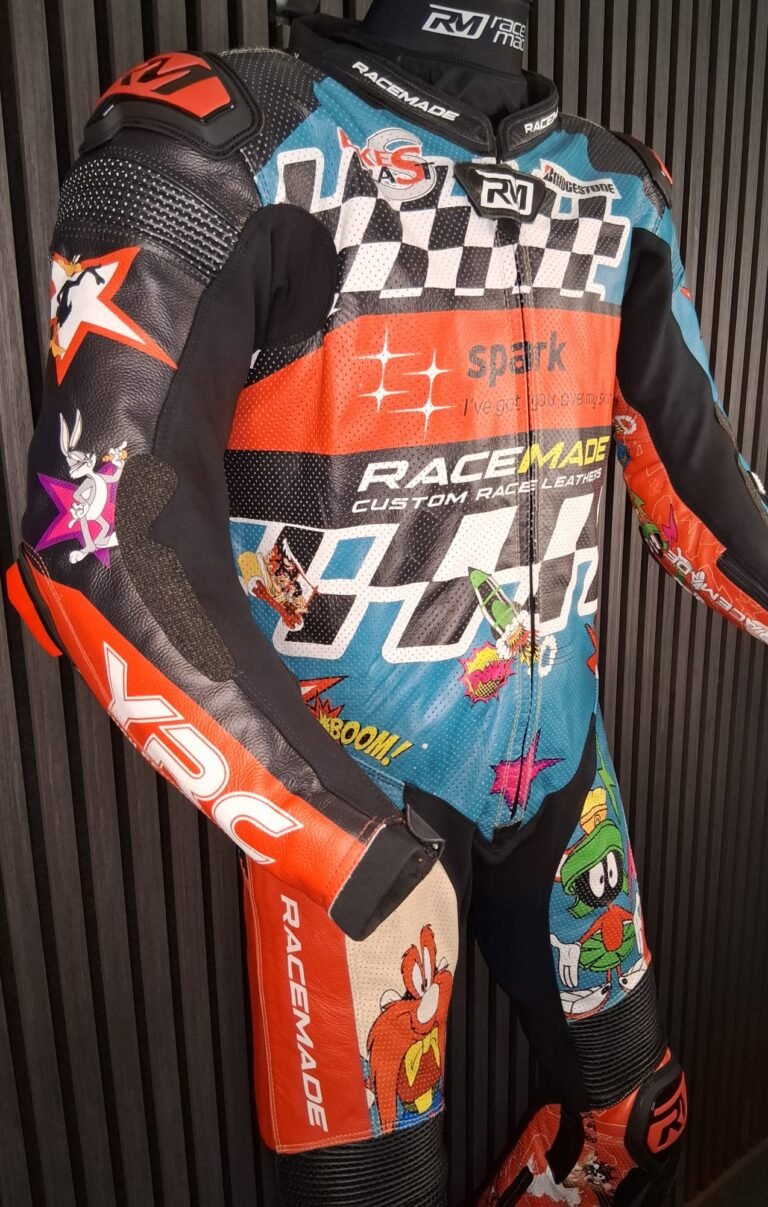 Skreddersydd Racemade skinndress