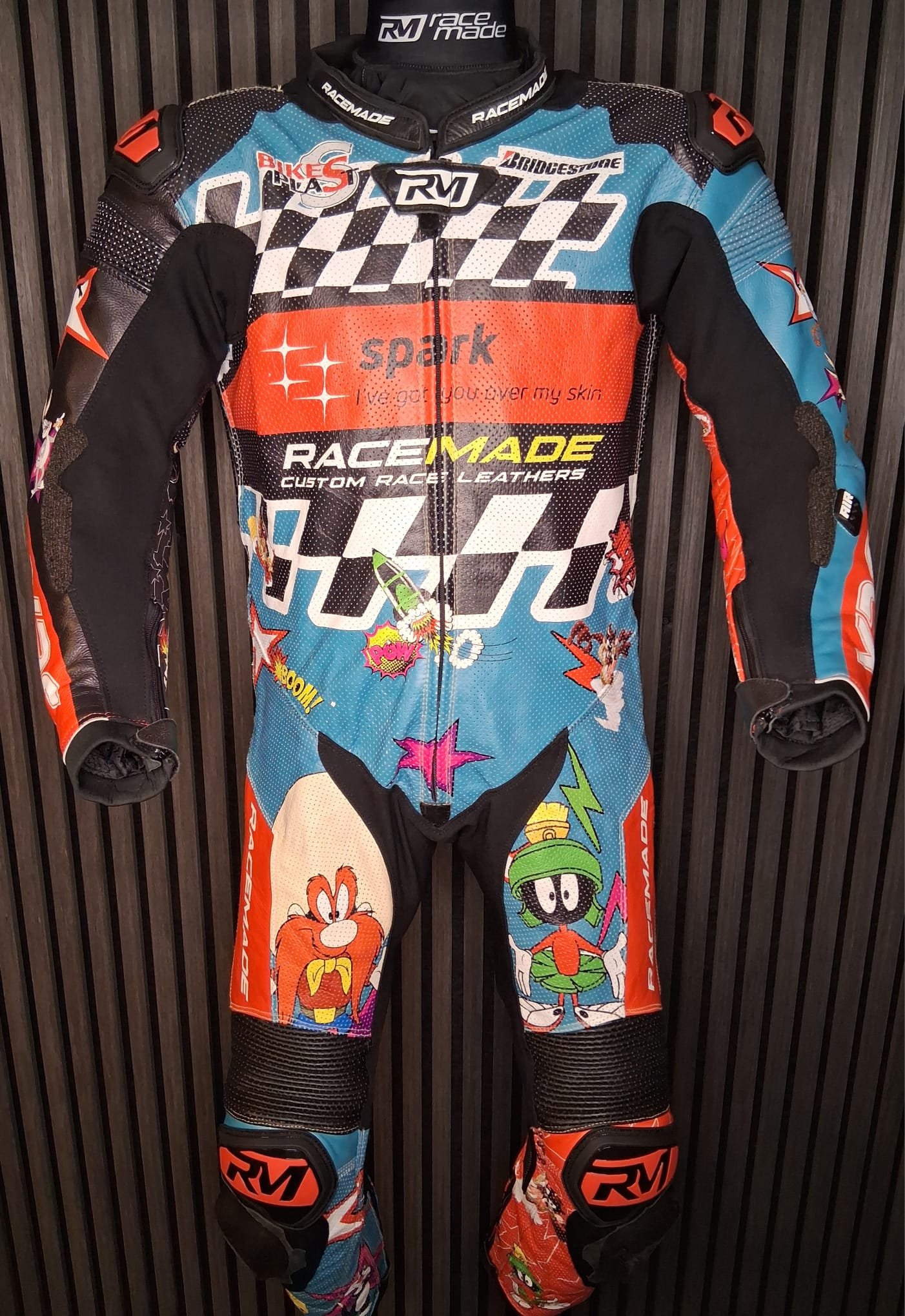 rm suit03