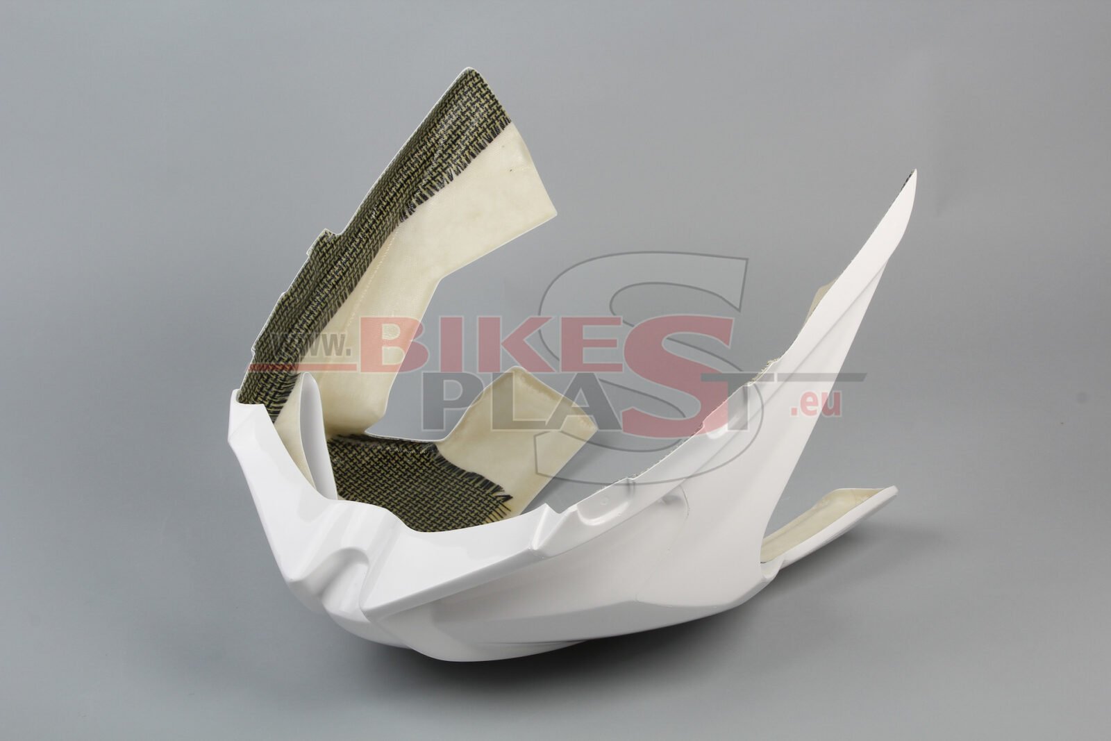 APRILIA-RSV4-2015-1.-upper-fairing-6.jpg