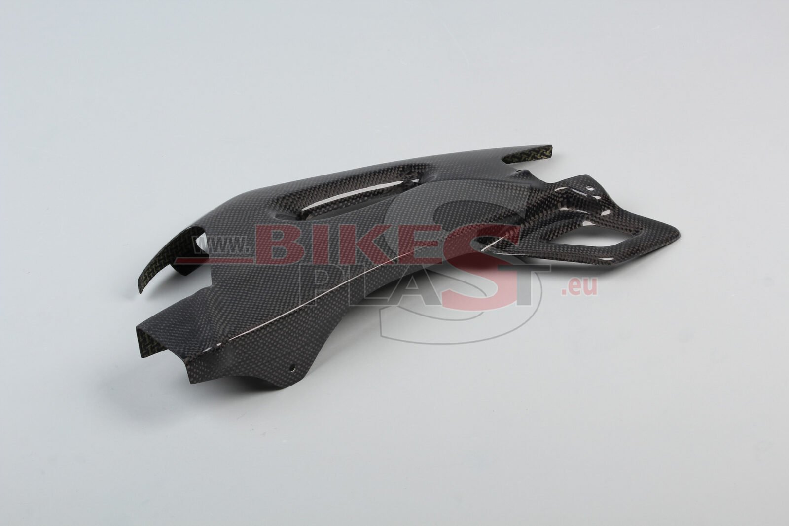APRILIA-RSV4-2015-11.-swing-arm-cover-LEFT-2.jpg