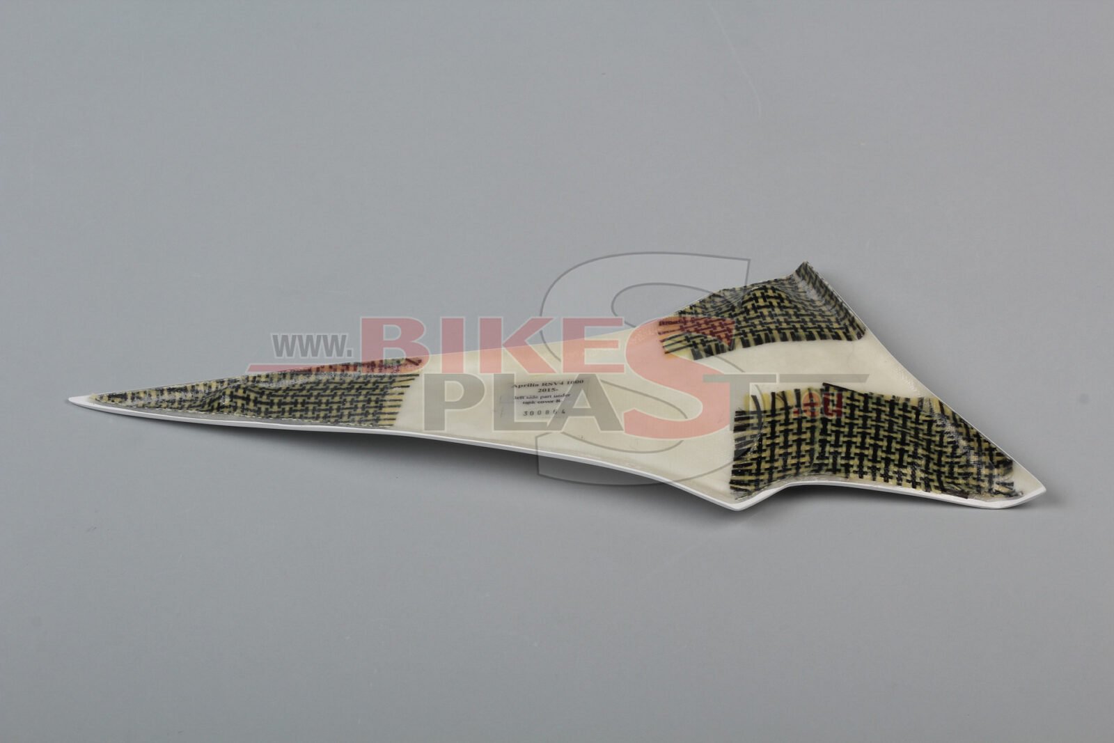 APRILIA-RSV4-2015-2.-small-wing-for-upper-part-LEFT-2.jpg