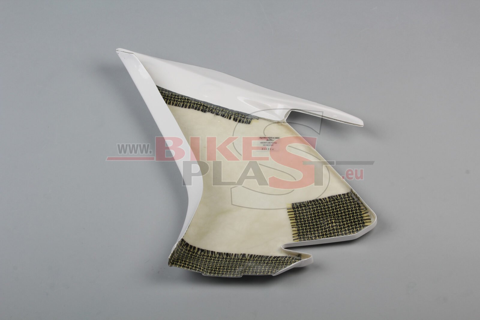 APRILIA-RSV4-2015-3.-side-fairing-RIGHT-5.jpg