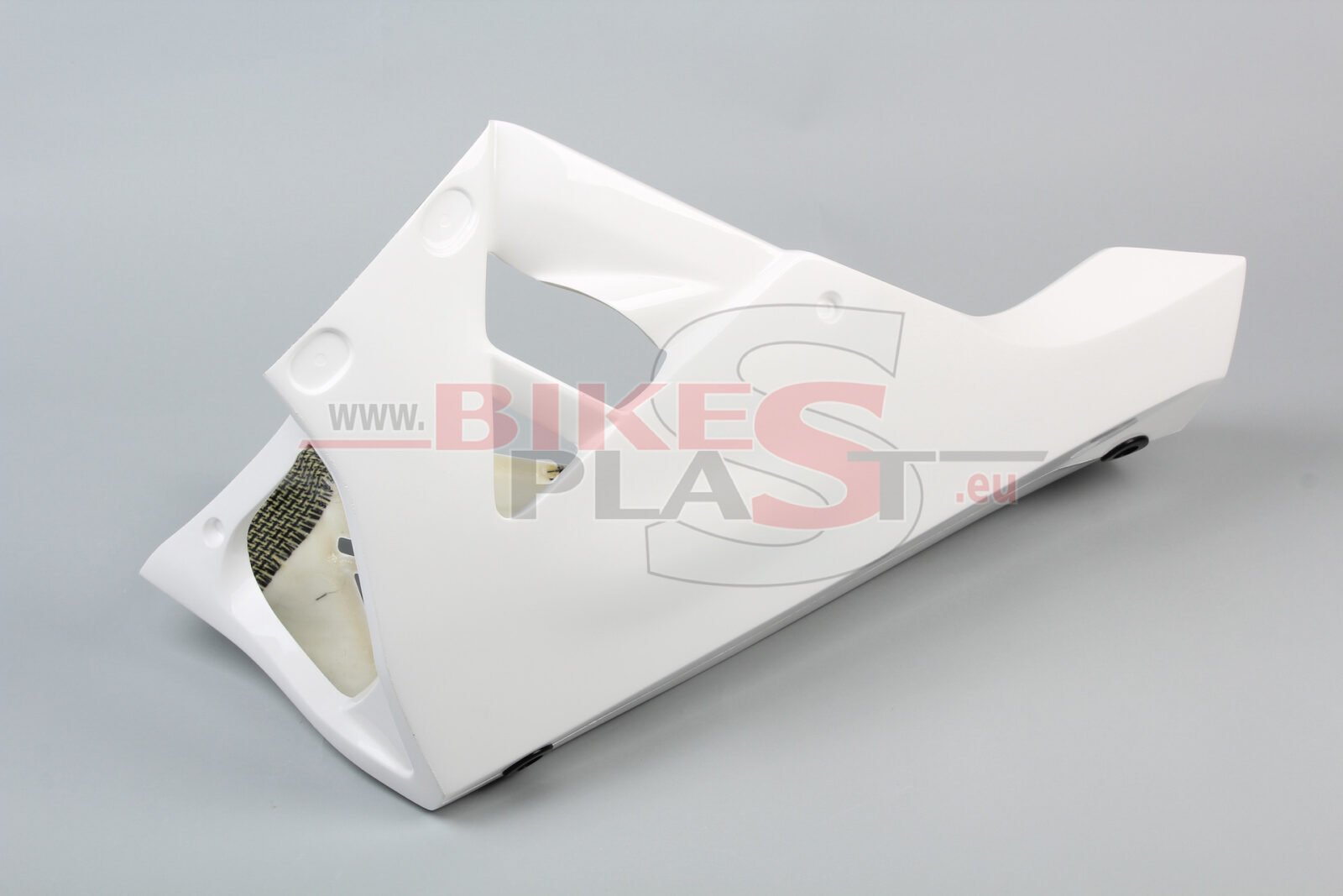 APRILIA-RSV4-2015-4.-lower-part-1.jpg