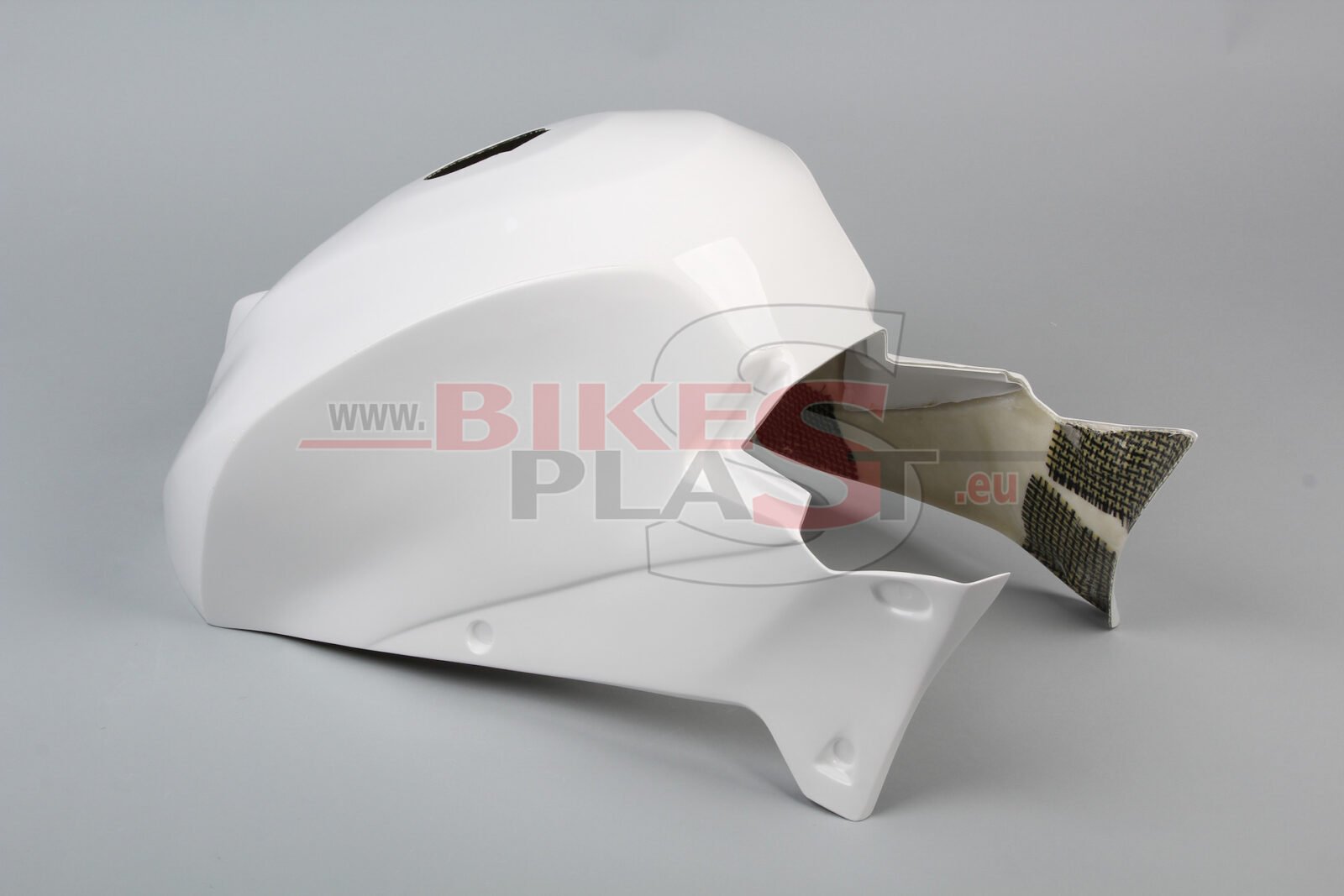 APRILIA-RSV4-2015-7.-tank-cover-3.jpg