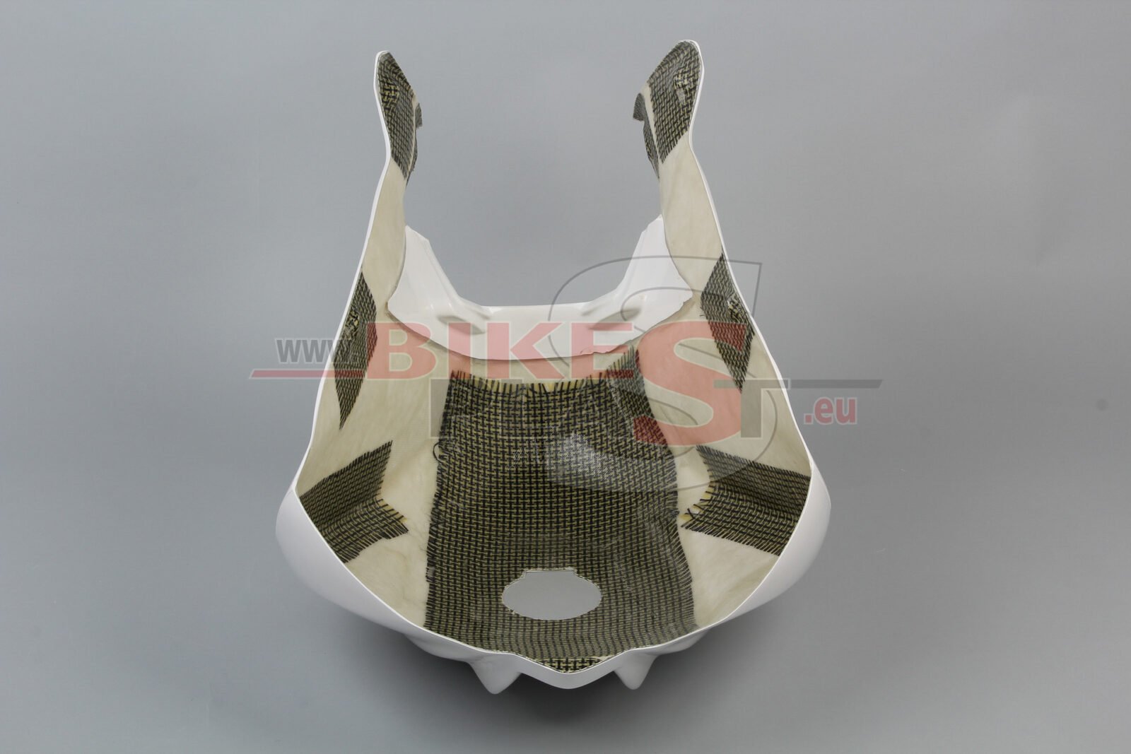 APRILIA-RSV4-2015-7.-tank-cover-6.jpg
