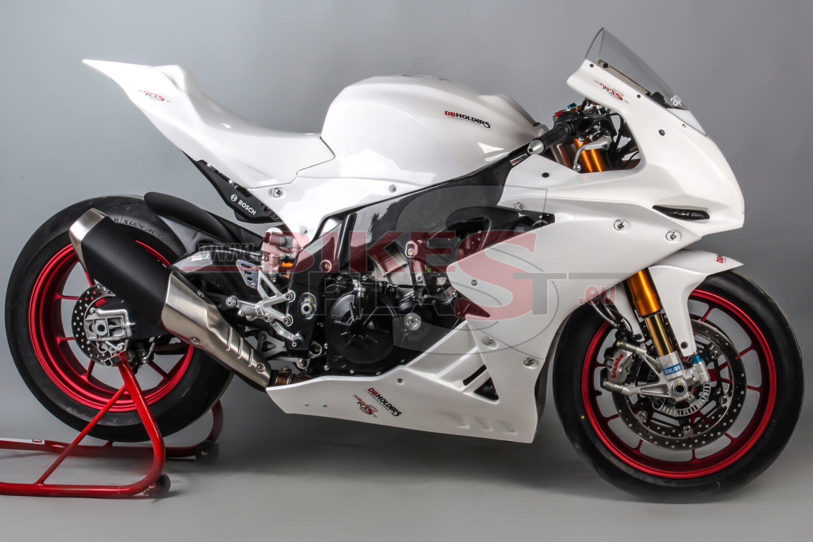 APRILIA-RSV4-2015-BIKESPLAST.jpg