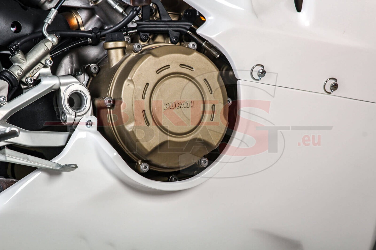 DUCATI-V4-2018-FAIRINGS-BODYWORK-KIT-RACING-13.jpg
