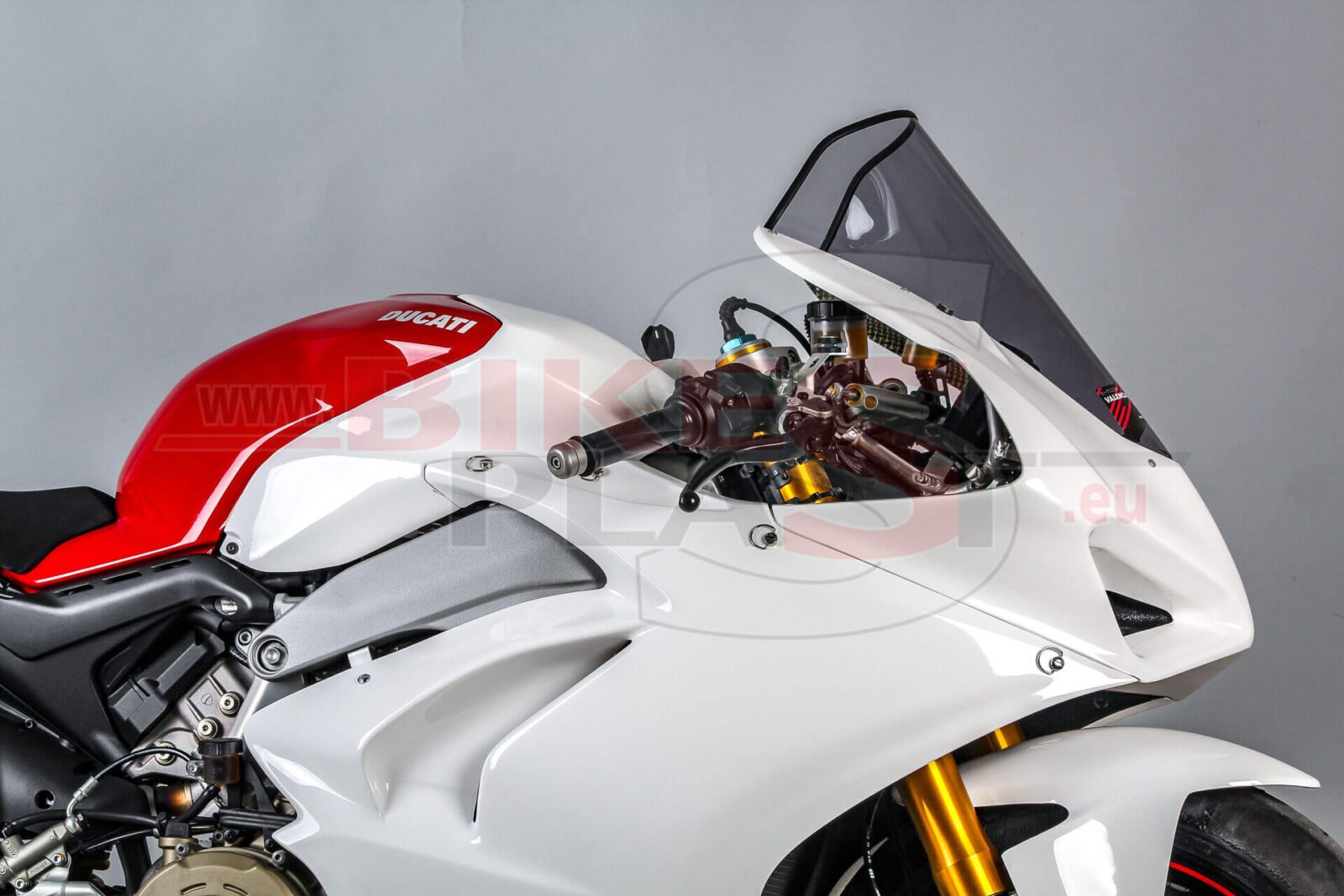 DUCATI-V4-2018-FAIRINGS-BODYWORK-KIT-RACING-15.jpg