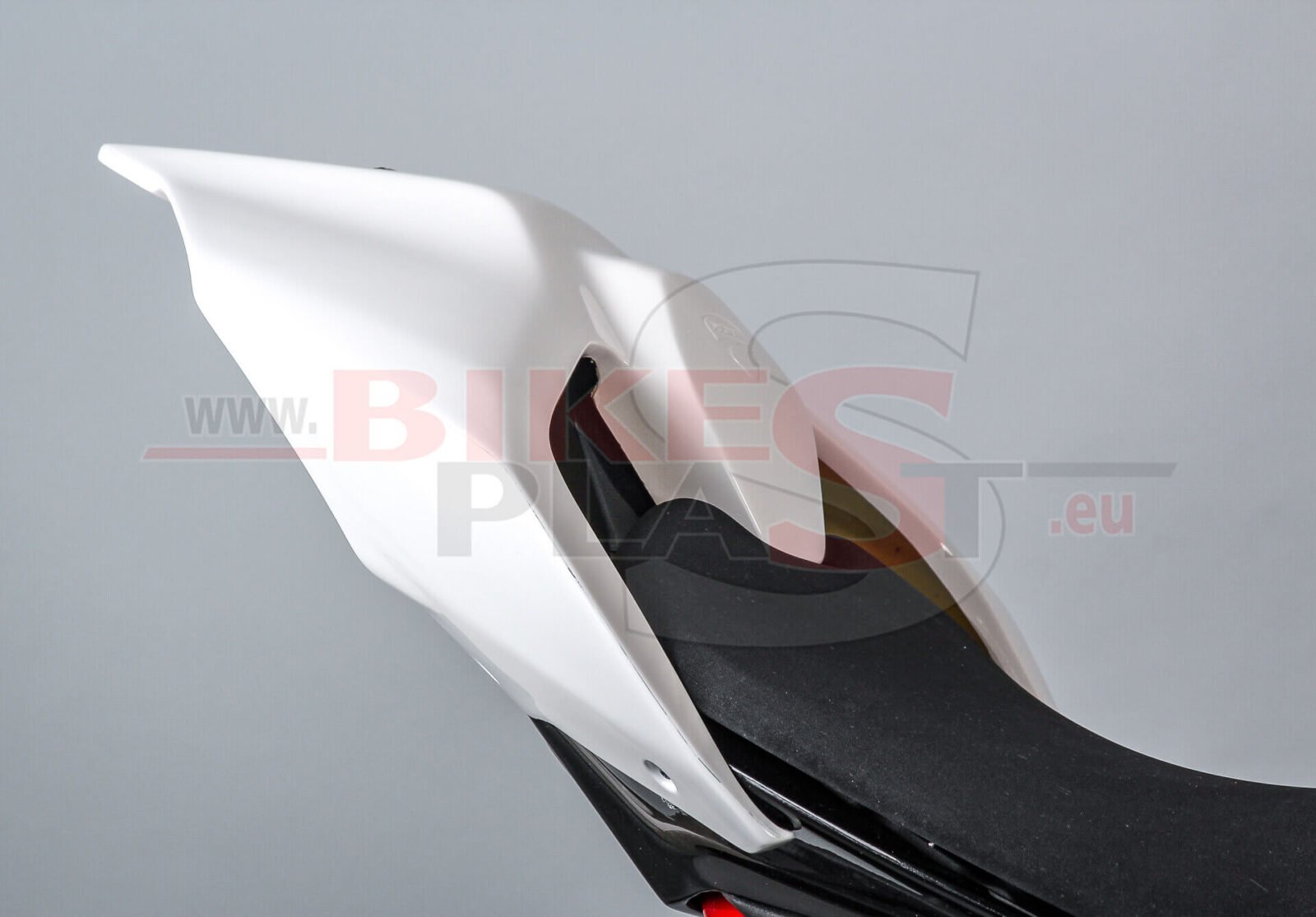 DUCATI-V4-2018-FAIRINGS-BODYWORK-KIT-RACING-17.jpg