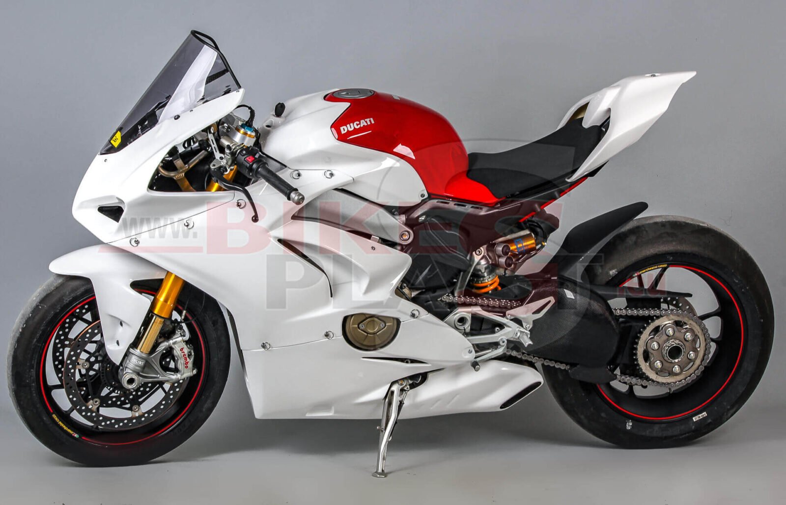 DUCATI-V4-2018-FAIRINGS-BODYWORK-KIT-RACING-2.jpg