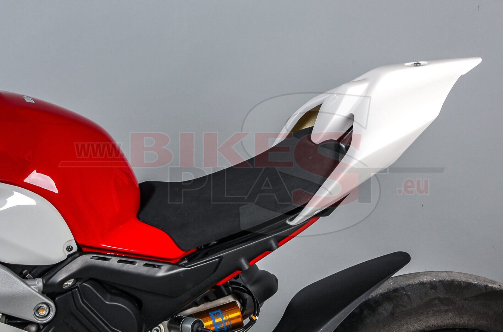 DUCATI-V4-2018-FAIRINGS-BODYWORK-KIT-RACING-5.jpg