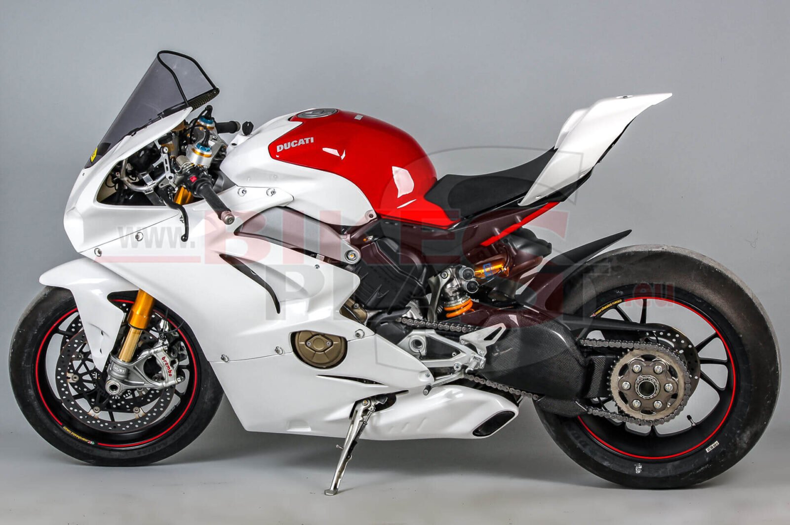 DUCATI-V4-2018-FAIRINGS-BODYWORK-KIT-RACING-9.jpg