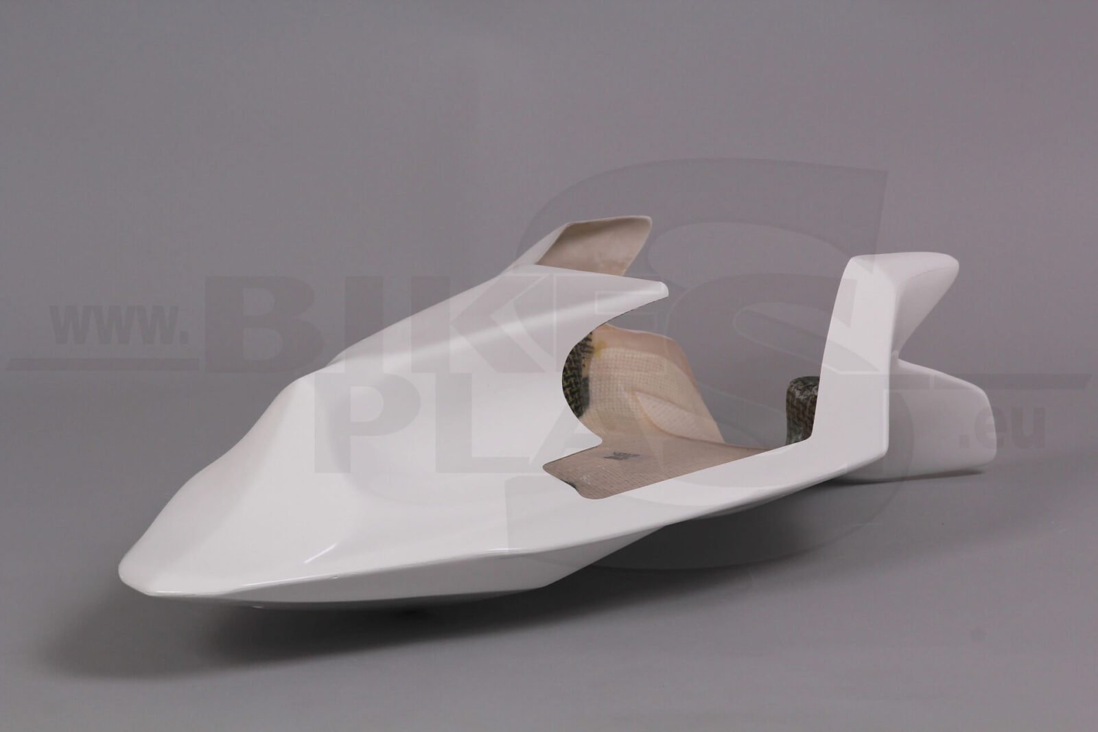 R1-2009-Seat-R-U-2.jpg