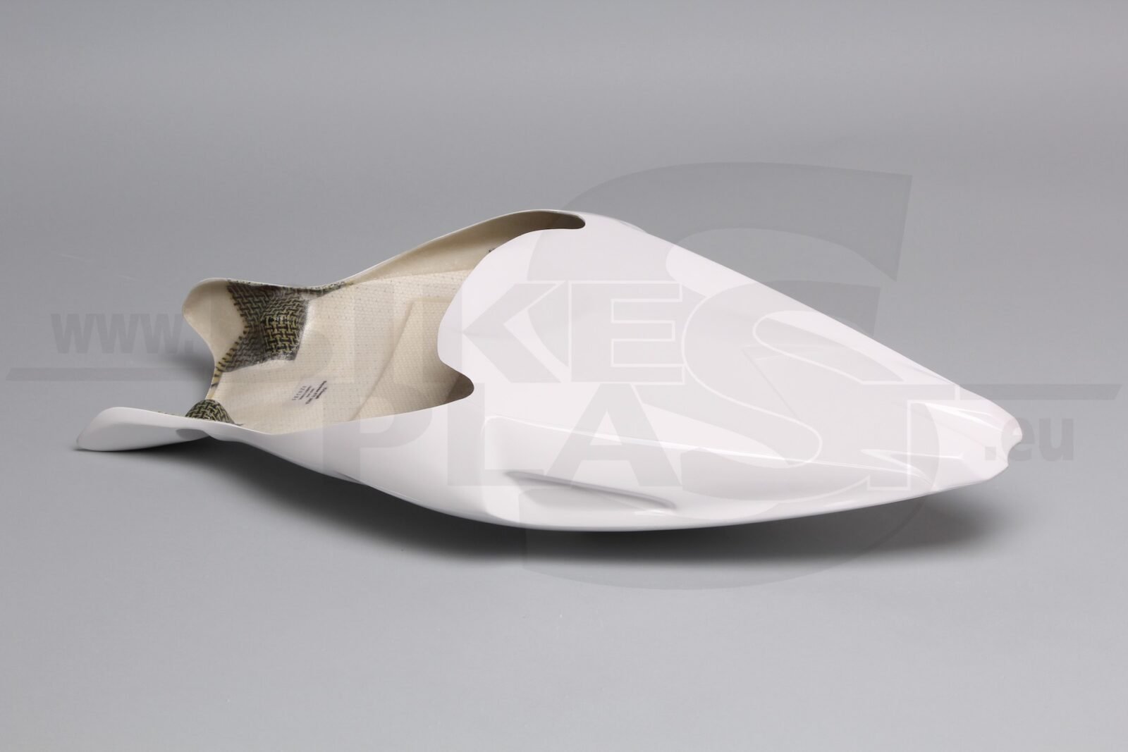 Triumph-Daytona-675-2013-3.-seat-racing-3.jpg