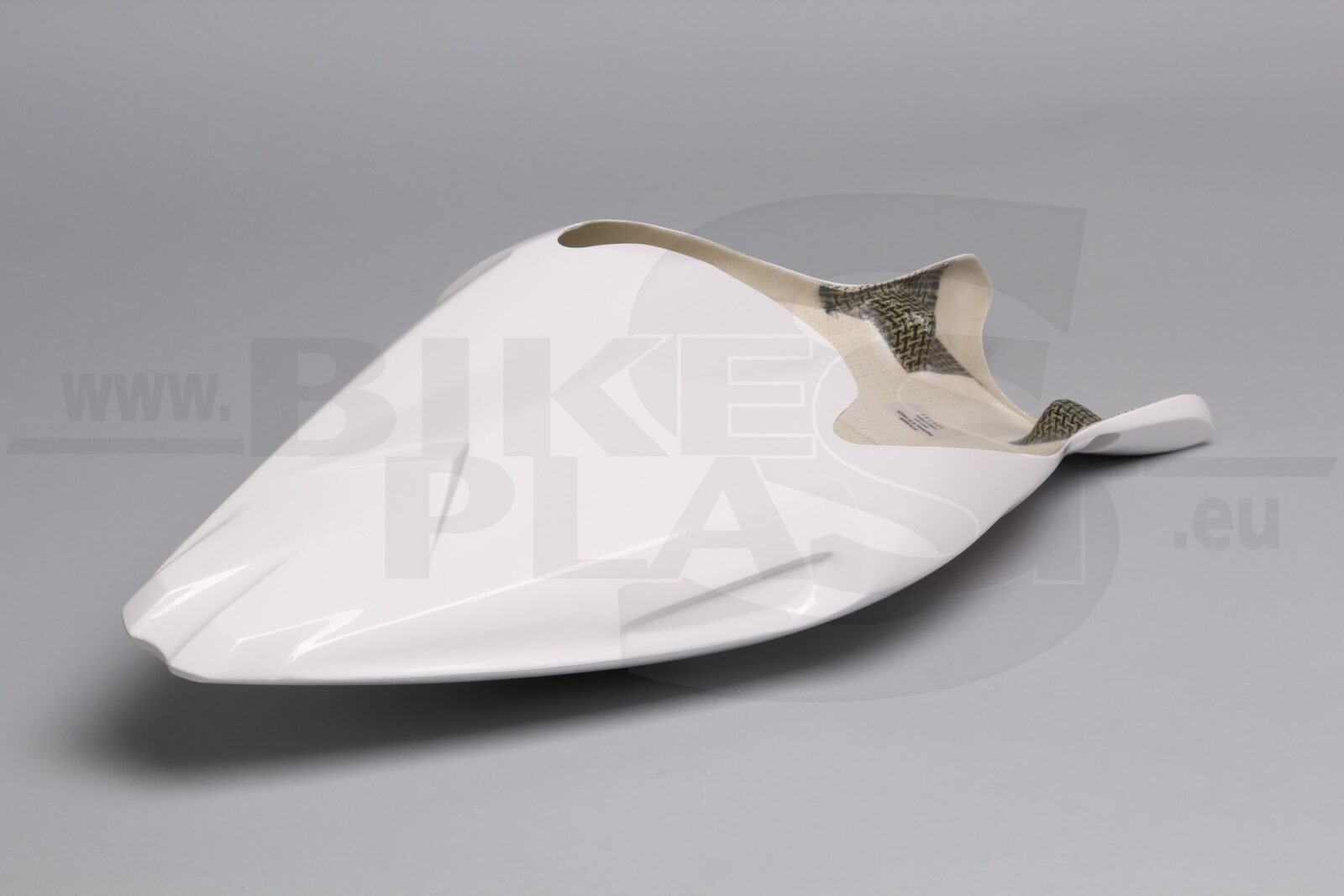 Triumph-Daytona-675-2013-3.-seat-racing-4.jpg
