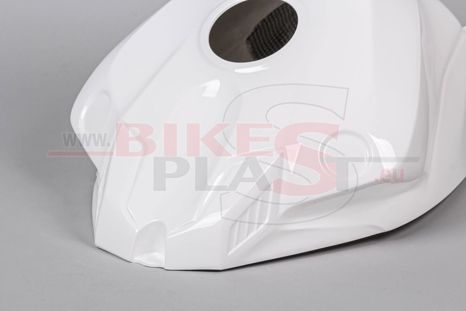 YAMAHA-R1-2020-RACING-FAIRING-BODYWORK-KIT-SET-10.jpg