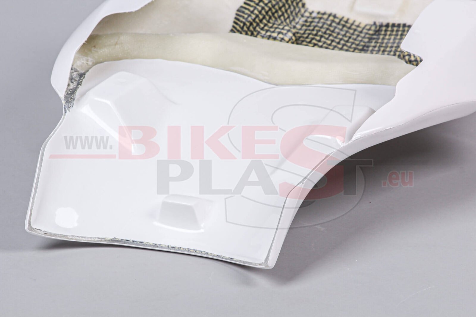 YAMAHA-R1-2020-RACING-FAIRING-BODYWORK-KIT-SET-44.jpg