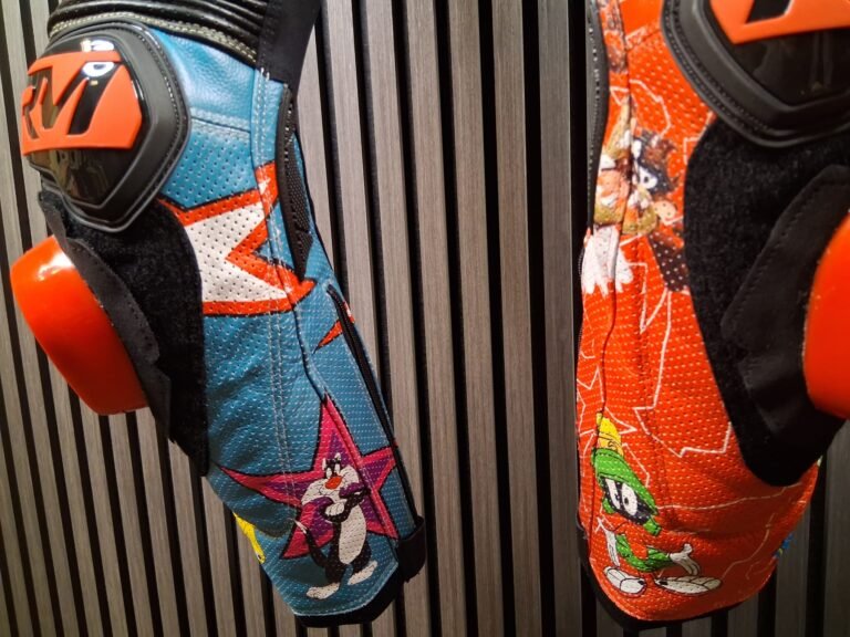 Skreddersydd Racemade skinndress